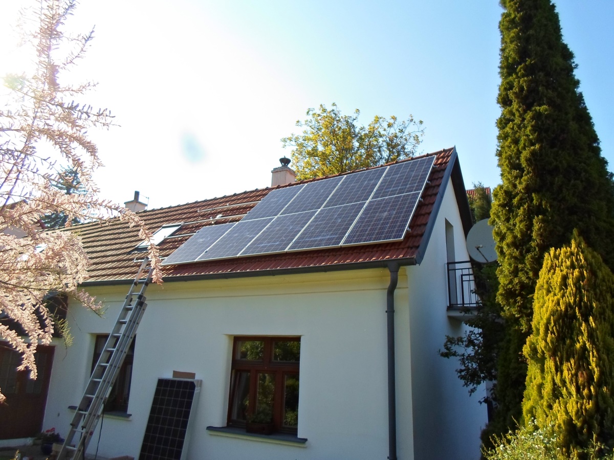Solární elektrárna  3,18 kWp, Praha - Suchdol, okres Praha