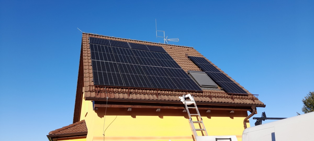 Solární elektrárna 9,90 kWp, Ohrobec, okres Praha-západ